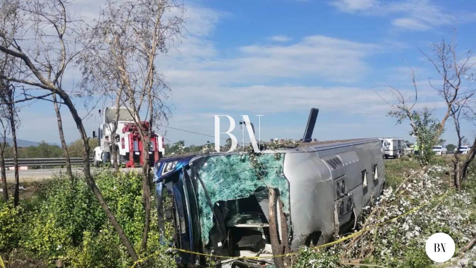 Se volcó autobús;  hubo 7 muertos
